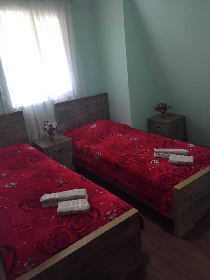 Mate Private Bathrooms Ушгули Екстериор снимка