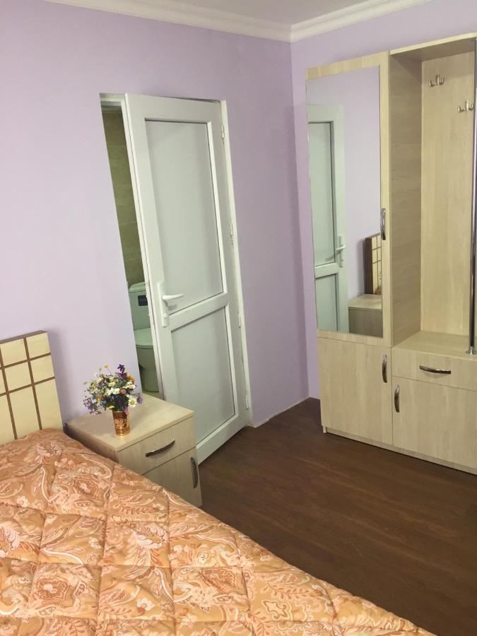 Mate Private Bathrooms Ушгули Екстериор снимка